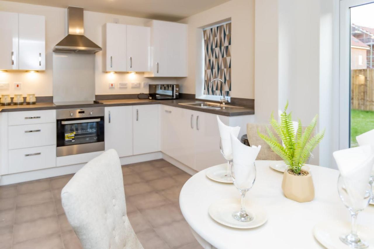 Willa Stunning 3-Bed Risa House In Beeston Nottingham Zewnętrze zdjęcie